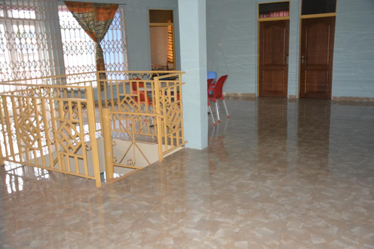 The Accra Backpackers Hostel Dış mekan fotoğraf
