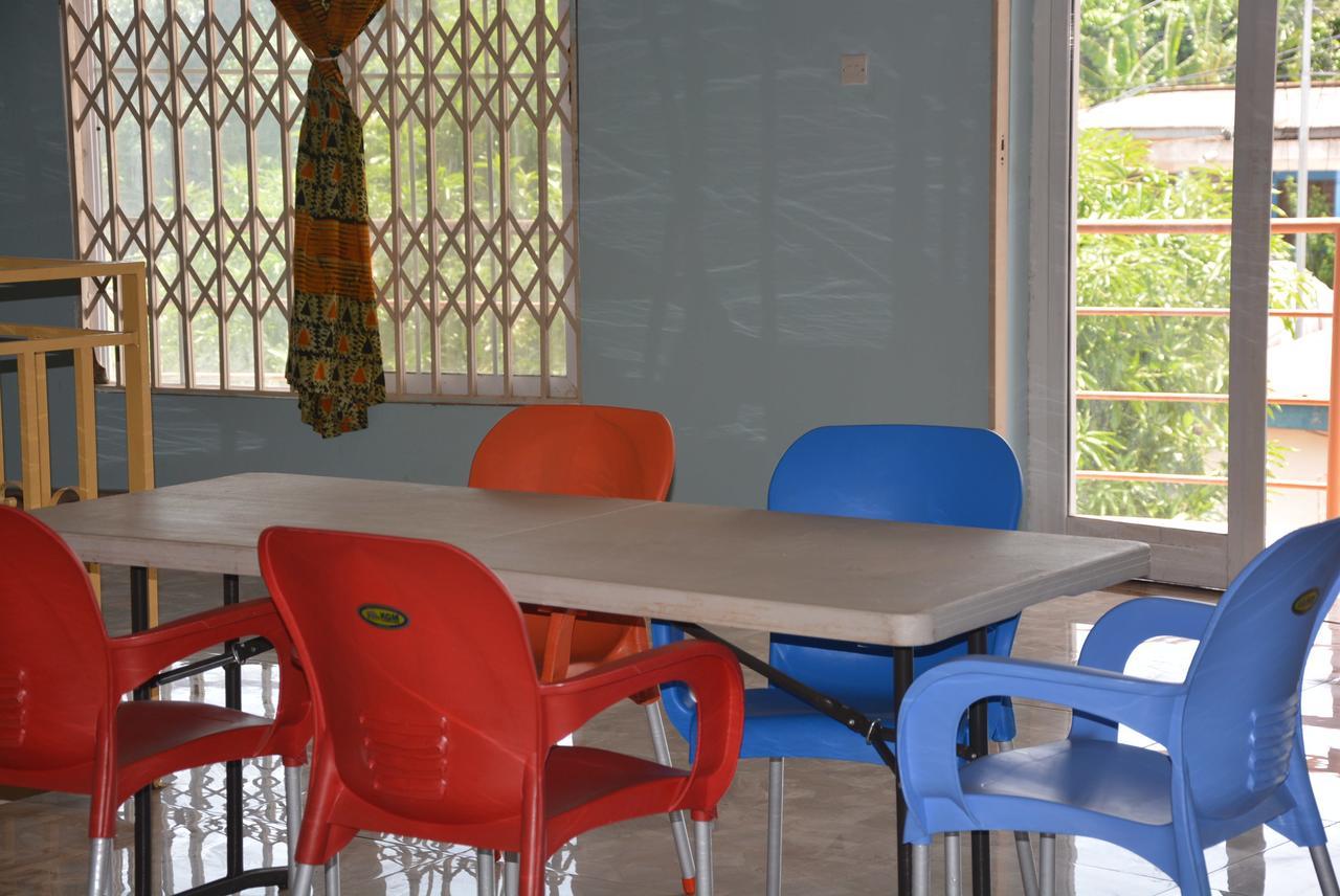 The Accra Backpackers Hostel Dış mekan fotoğraf