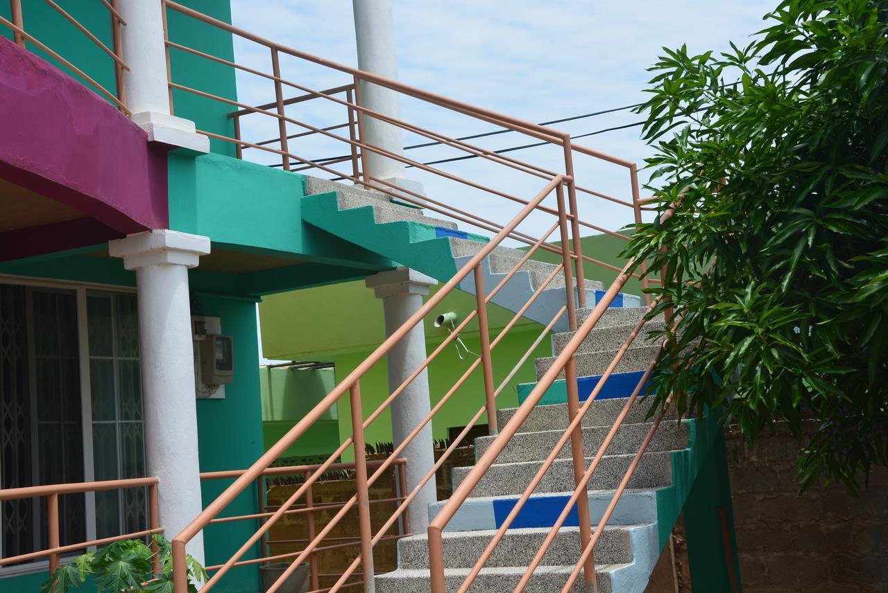 The Accra Backpackers Hostel Dış mekan fotoğraf