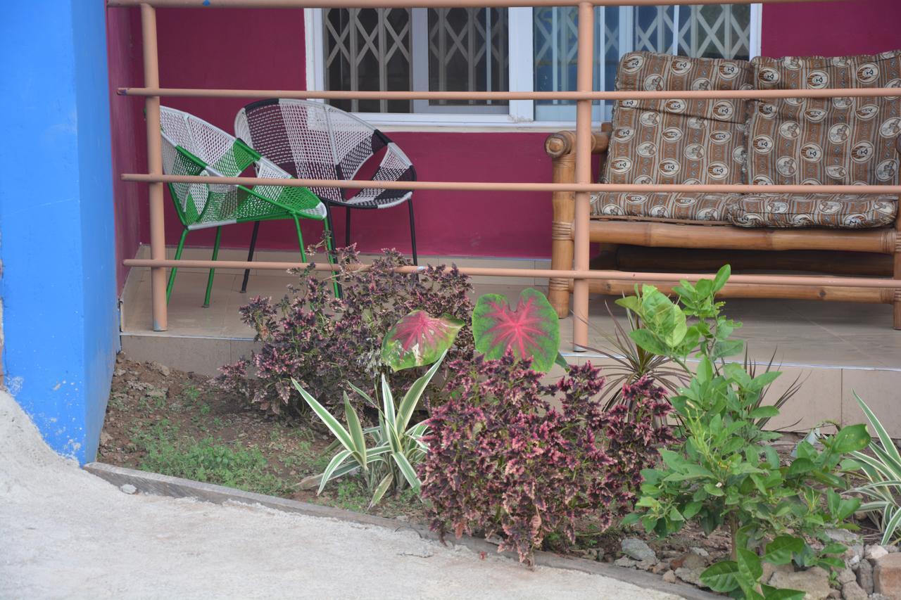 The Accra Backpackers Hostel Dış mekan fotoğraf