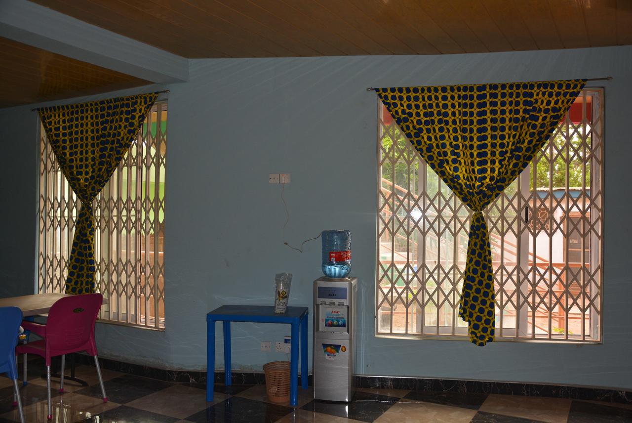 The Accra Backpackers Hostel Dış mekan fotoğraf